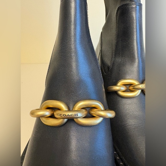 Coach MEL Black leather Combat Boots round toe block heel Gold Chain women's 8.5 - Picture 4 of 10